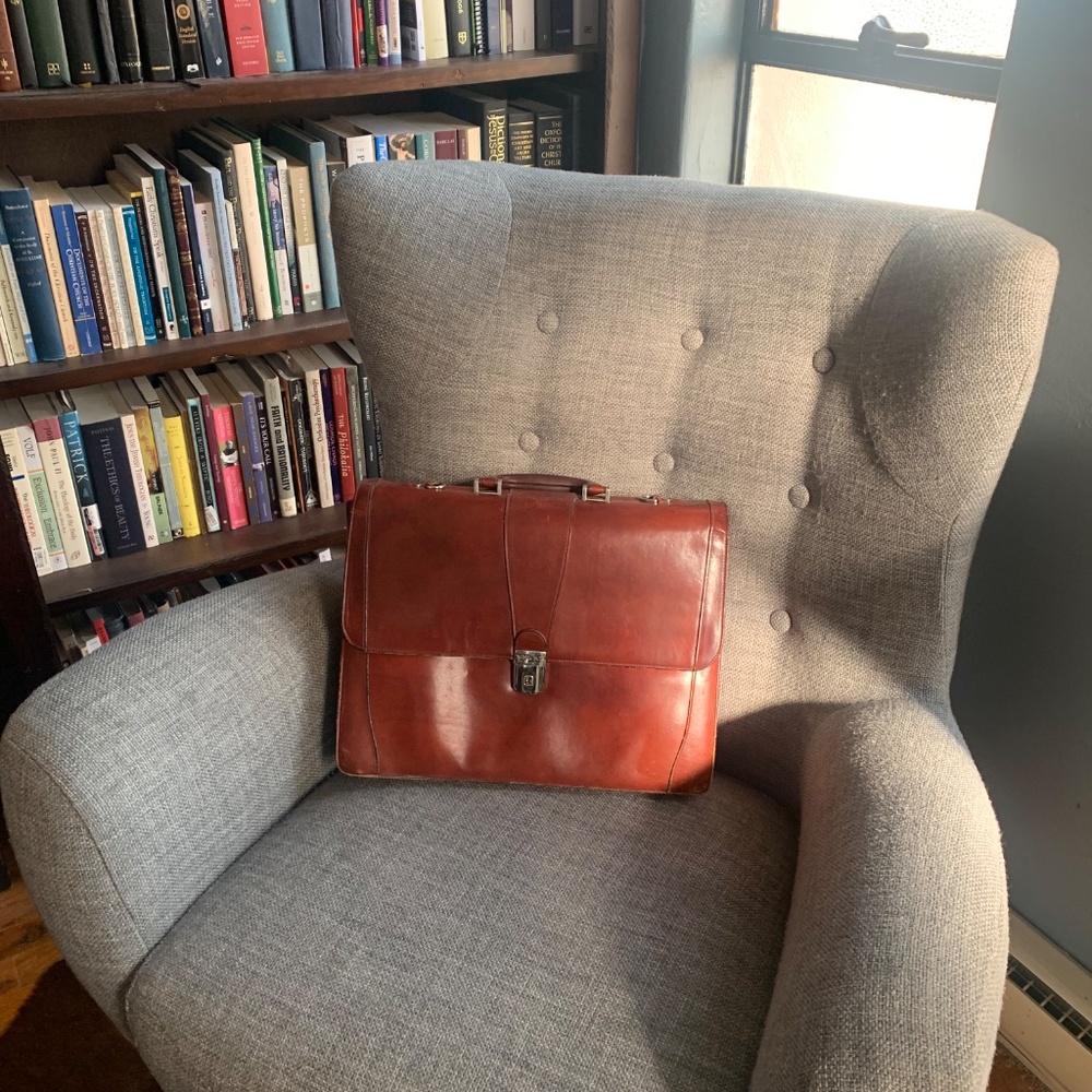 Full-grain vegetable-tanned leather briefcase - made in Italy - Bosca - Picture 2 of 12